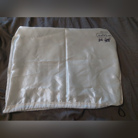 Coach Dustbag, 19.75" X 15.25" - Picture 5 of 6